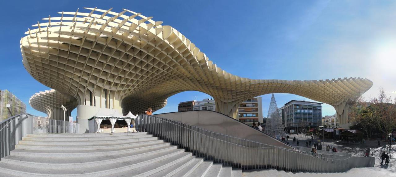 Azahar Metropol Parasol, Parking Gratis Para Coches Medianos Sevilla Kültér fotó
